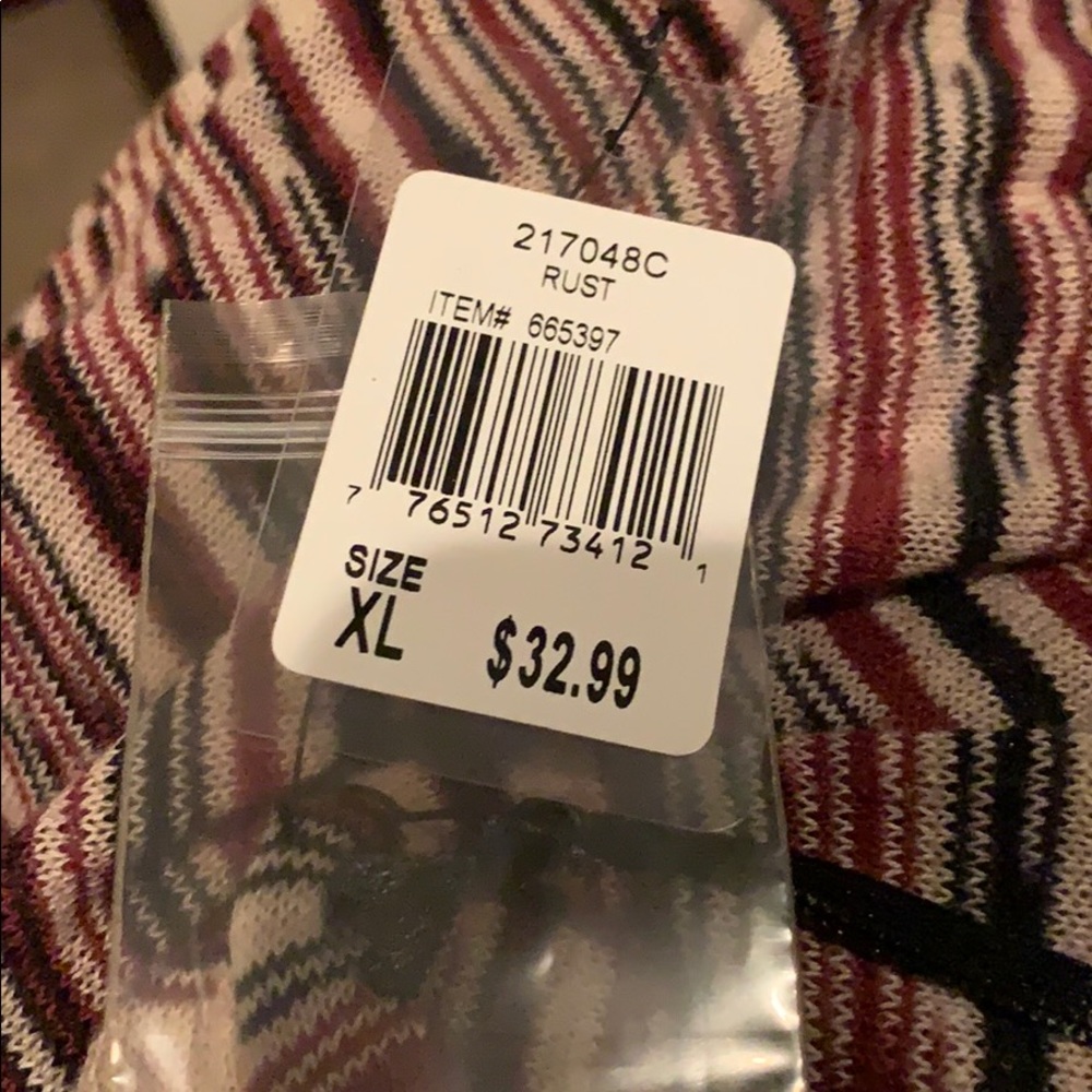 Sweater - Picture 5 of 5